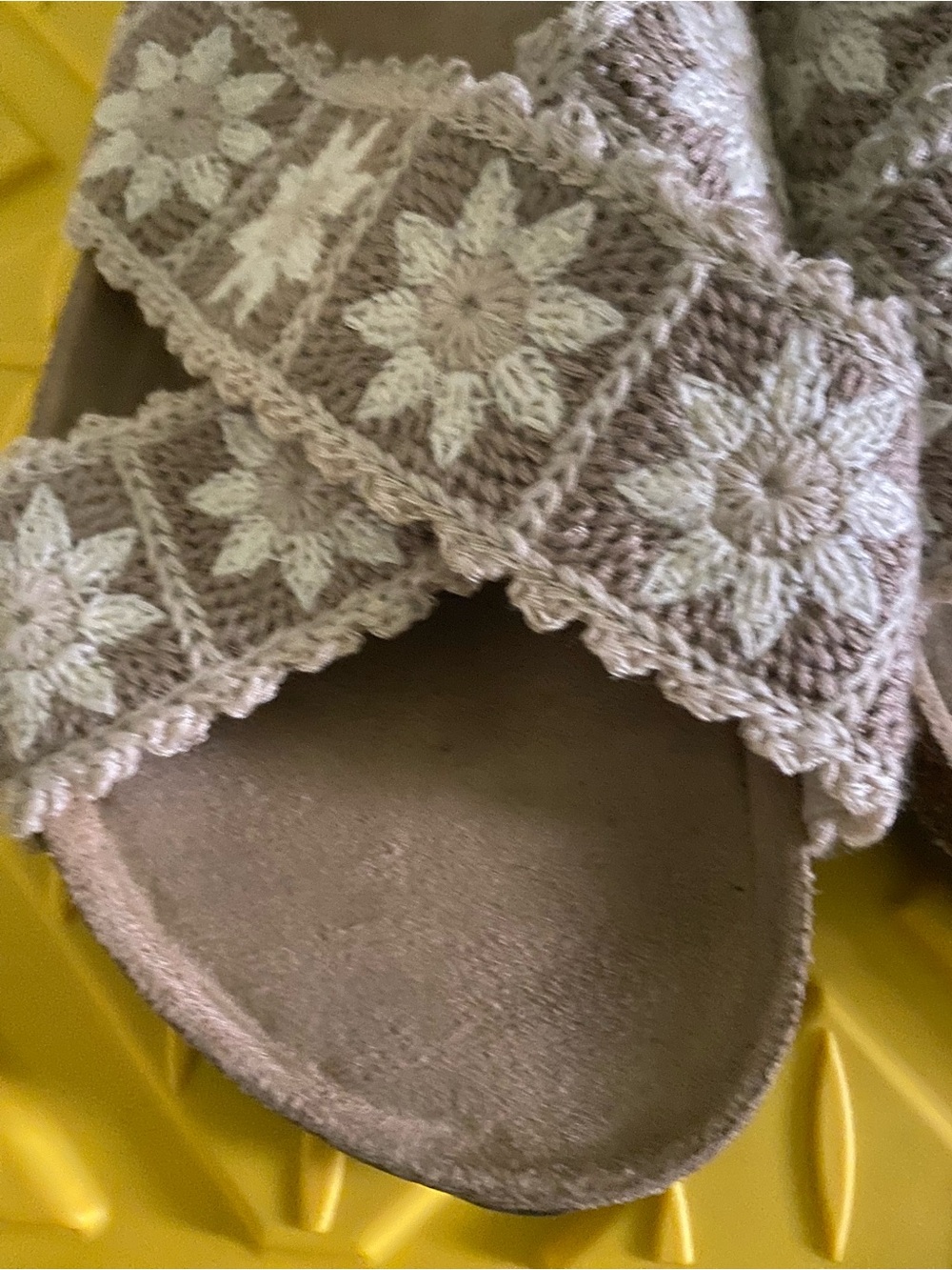 Haute Hippie Boho Floral Crochet Beige Slide Cottagecore CrissCross Sandals 8M - Picture 6 of 12